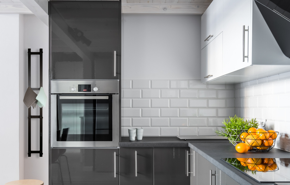 Електрична рушникосушарка на кухні: новий стандарт комфорту від українського виробника Carino