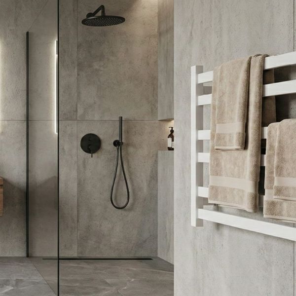 Горизонтальна рушникосушарка: стильний акцент