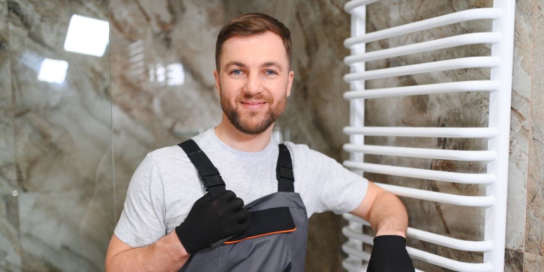 Монтаж електричної рушникосушарки