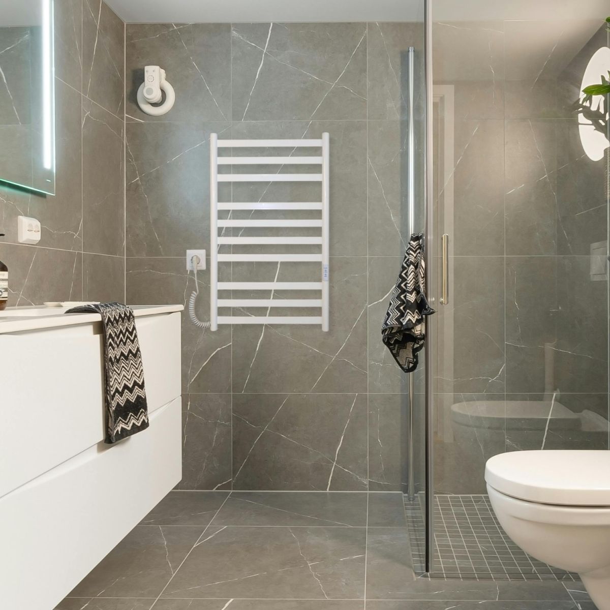 Рушникосушарка електрична Carino MIA з контроллером Білий глянець 790*490